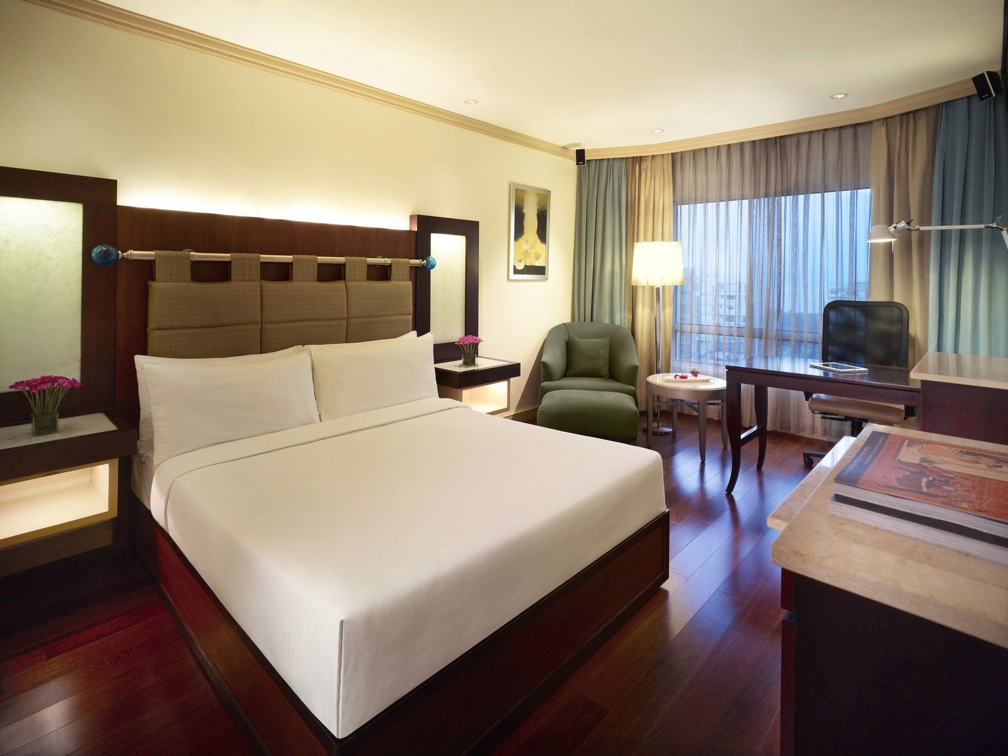 Отель President - Ihcl Seleqtions Мумбаи Экстерьер фото Deluxe Room